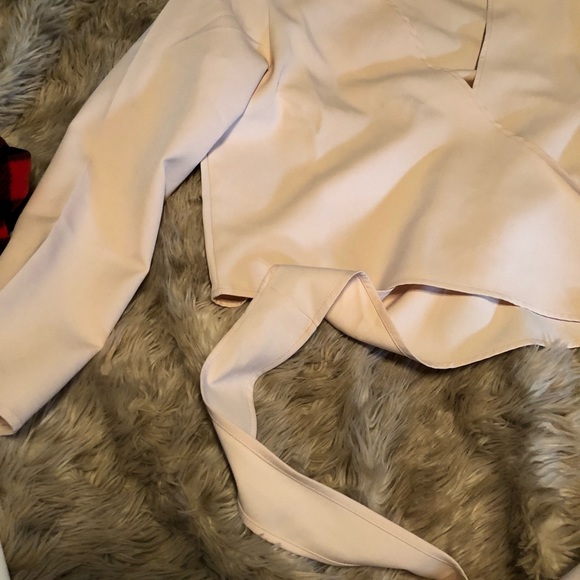 Unique 21 top - Picture 2 of 2